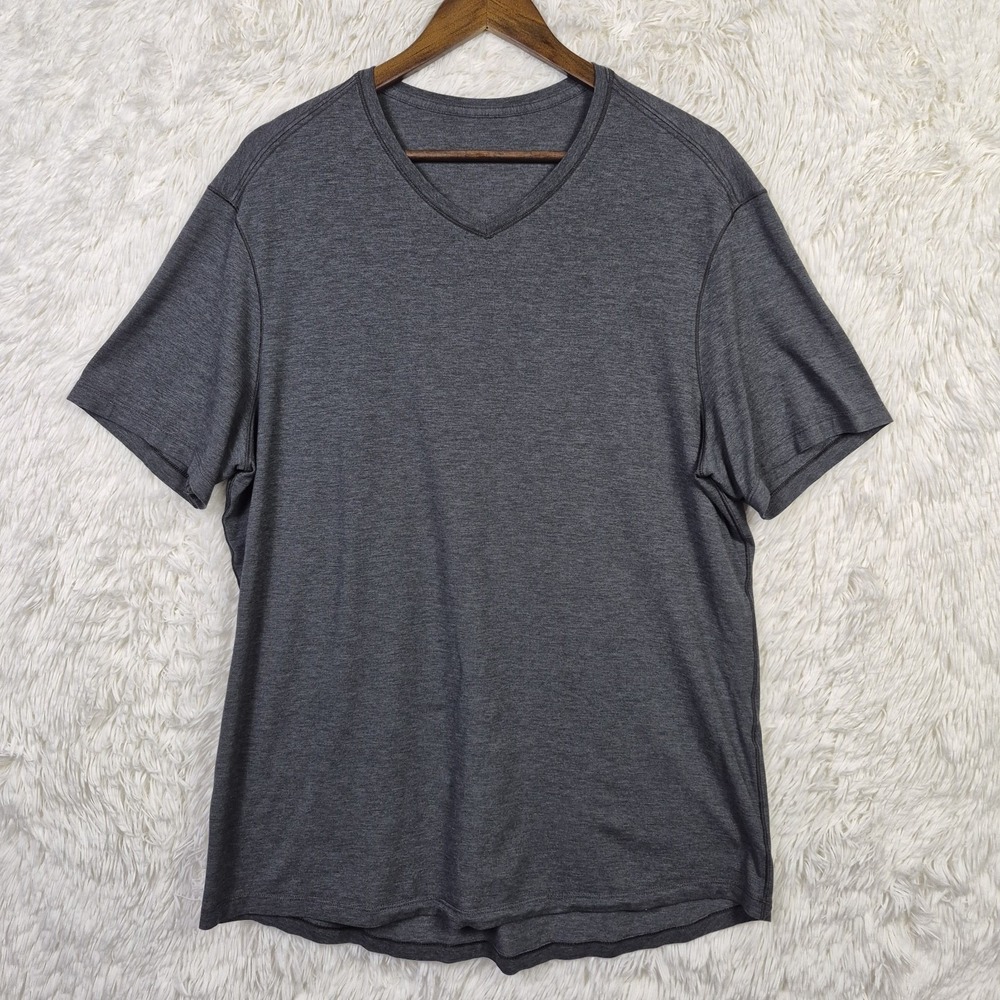 Lululemon Mens V-Neck Short Sleeve T-Shirt Charcoal Gray Heather Athletic Top